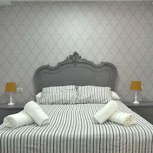 apartment-ronda-sant-antoni.topcostabravahotels.com/